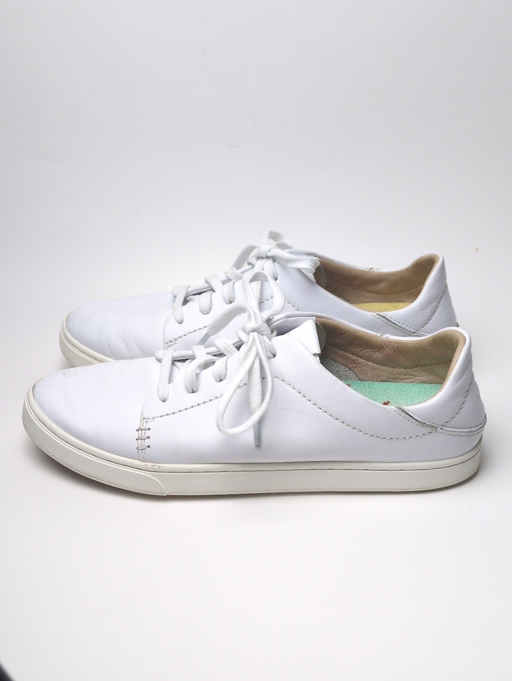 OluKai Pehuea Li'Ili White Leather Low Top Lace Up Sneakers Shoes Womens US 9 39